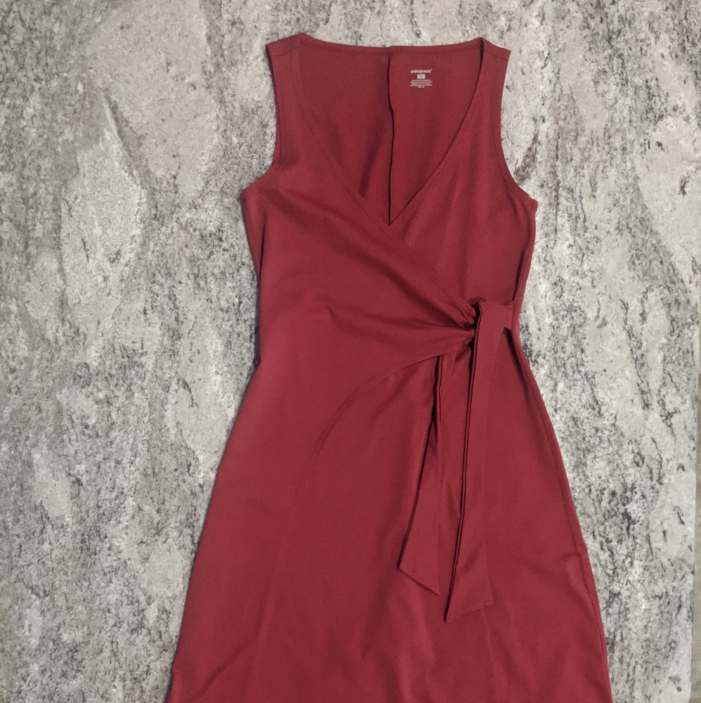Small Patagonia red dress *wear everywhere*